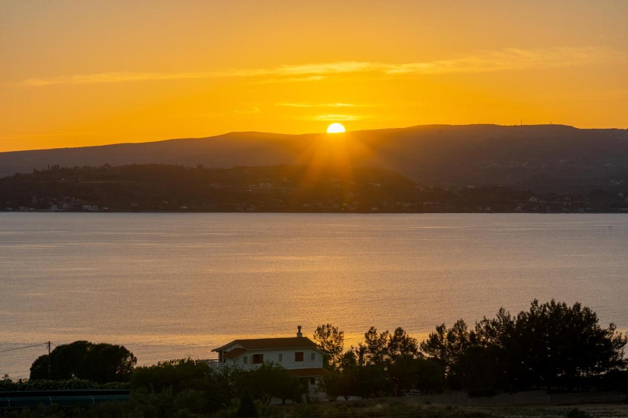 Thalassa View Residence Аргостолион Екстериор снимка