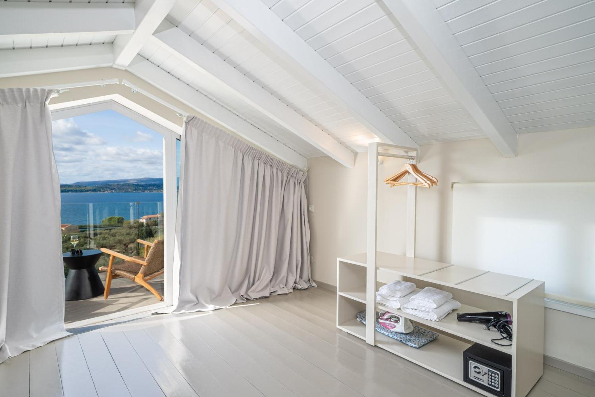 Thalassa View Residence Аргостолион Екстериор снимка