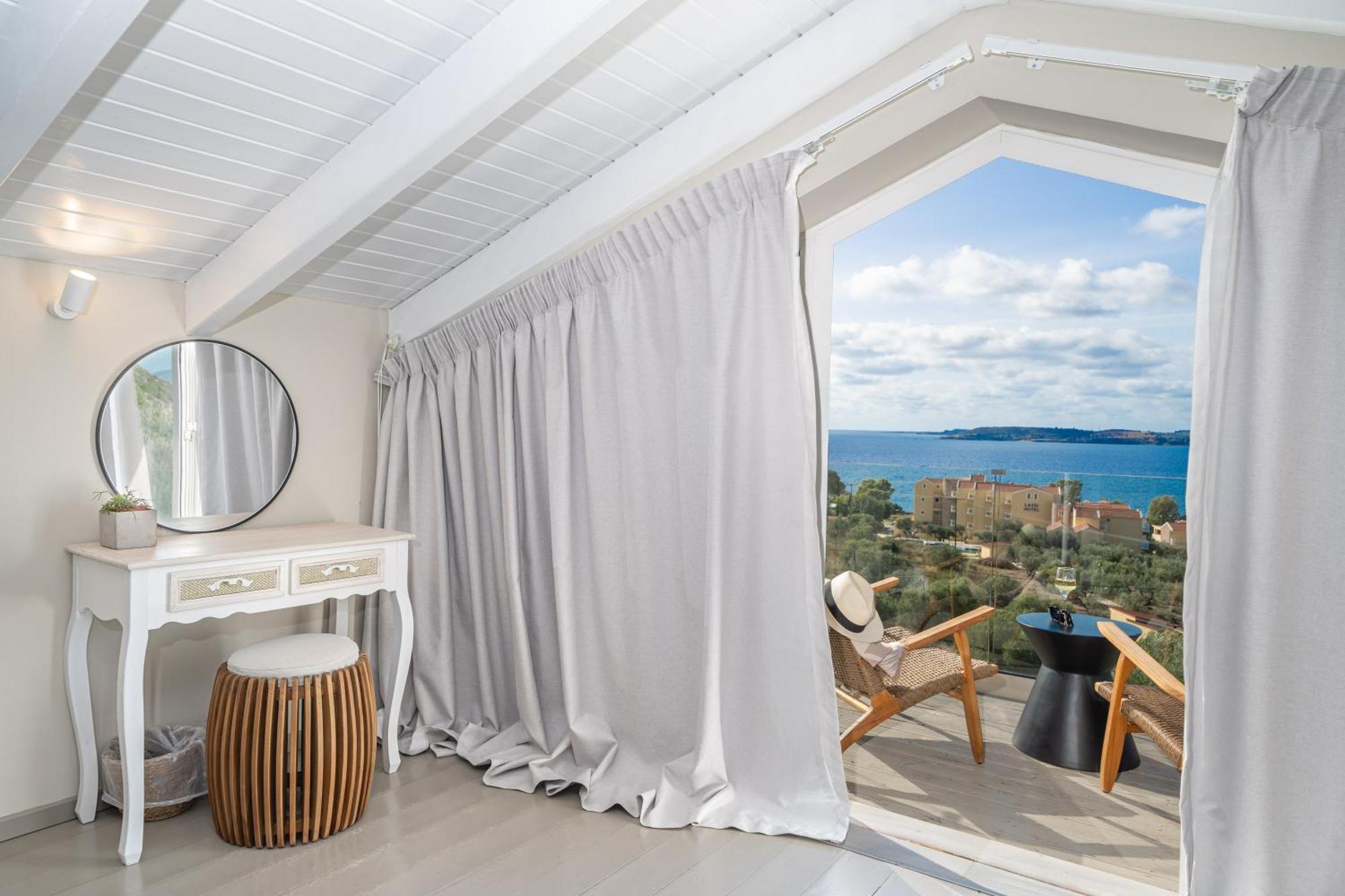 Thalassa View Residence Аргостолион Екстериор снимка