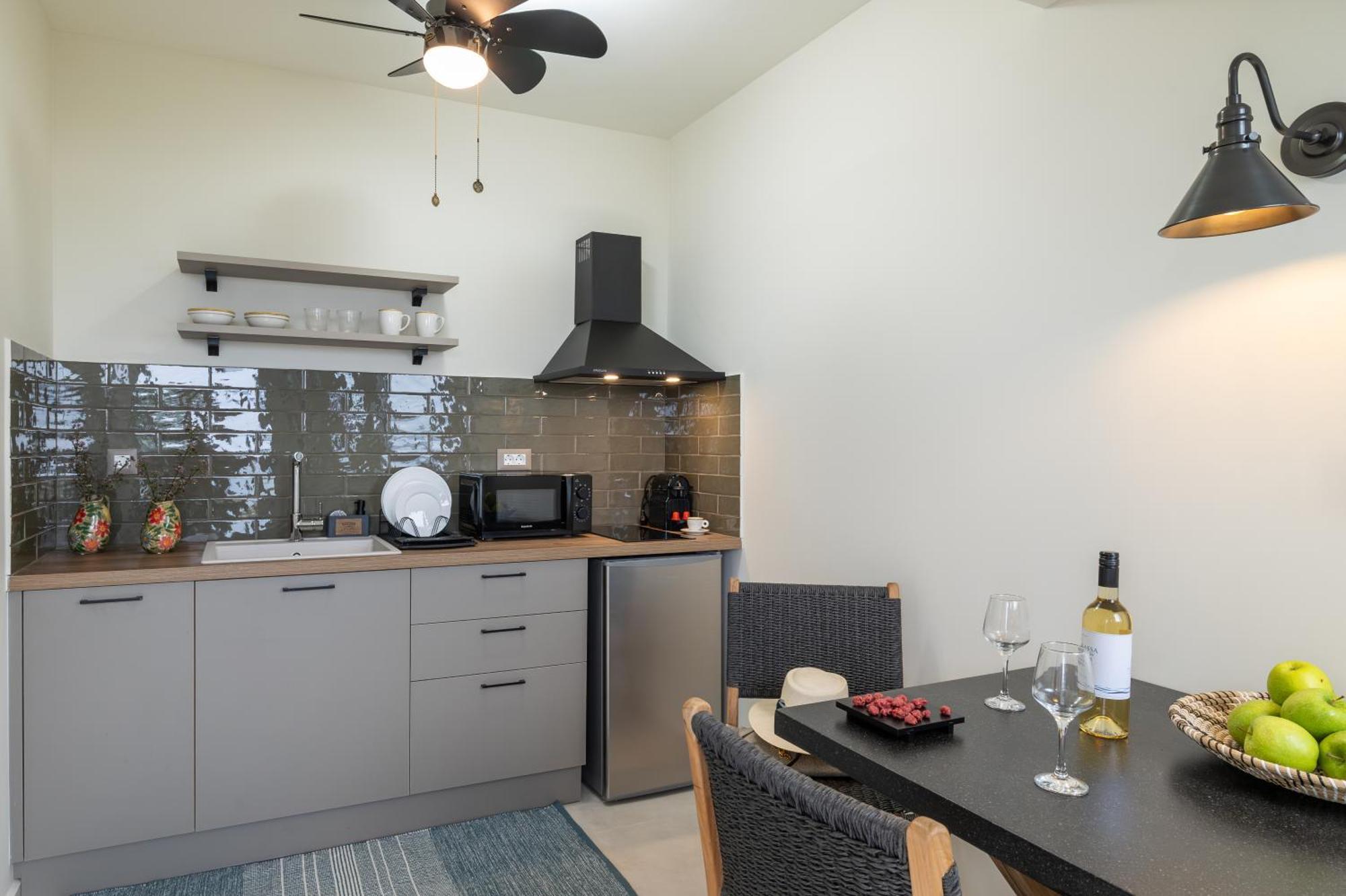 Thalassa View Residence Аргостолион Екстериор снимка